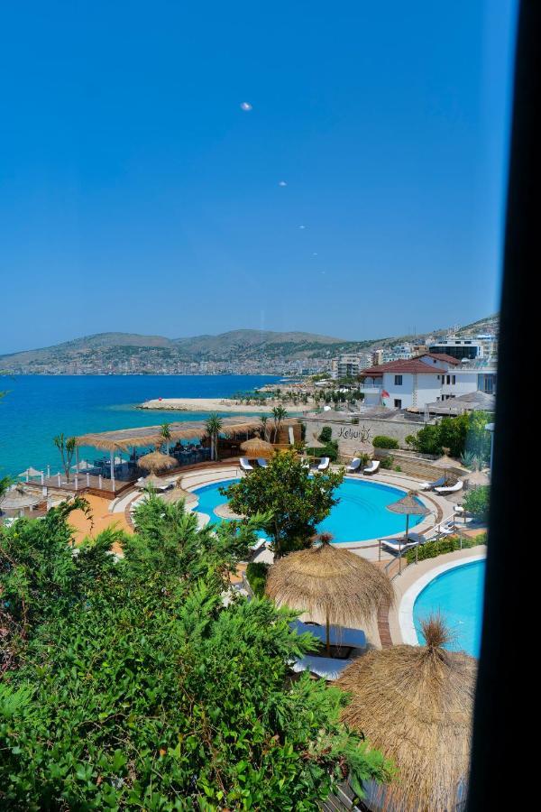 Hotel Emblem Sarande Exterior photo